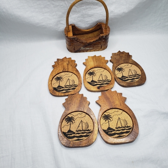 Carved Wood Hawaii Pineapple Coasters and Holder - Picture 4 of 8